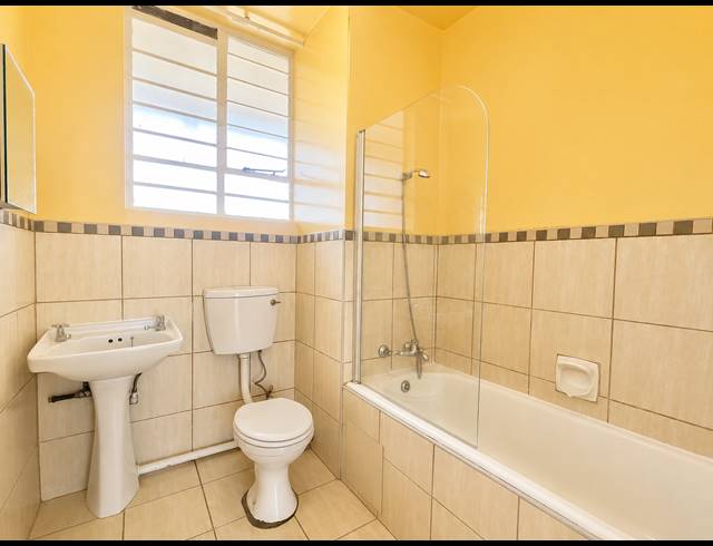 2 BEDROOM APARTMENT RENTED IN BEDFORD GARDENS